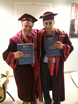 Domenico Sciota con il prof. Giovanni Di Guardo nel giorno della laurea